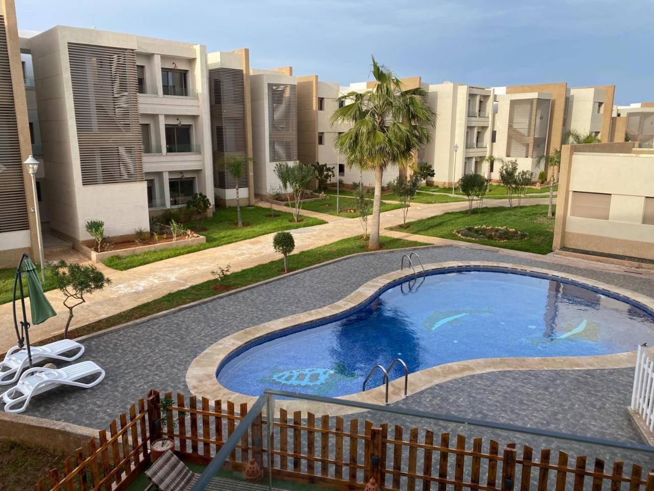 Appartement De Luxe Marina Saidia Avec Vue Sur Piscine Residence Tamaris 外观 照片